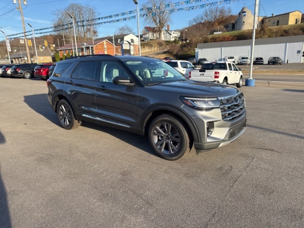 New 2025 Ford Explorer Active SUV