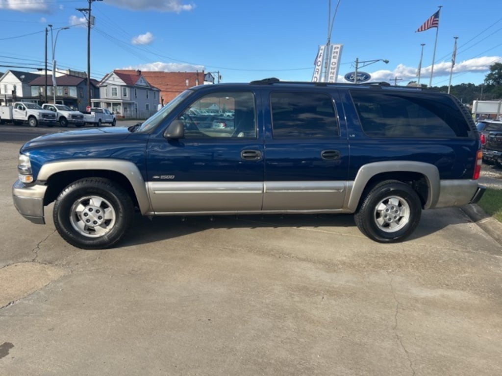Used 2000 Chevrolet Suburban 1500  SUV