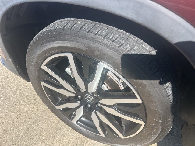 2021 Honda Pilot Touring photo 4