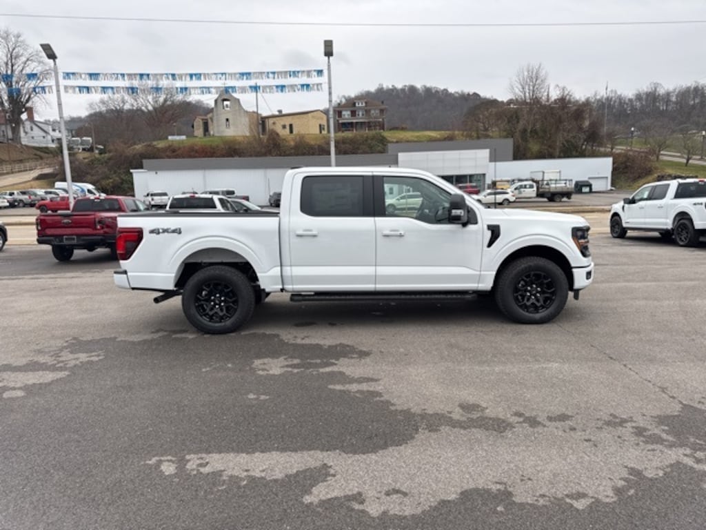New 2025 Ford F-150 XLT Truck SuperCrew Cab