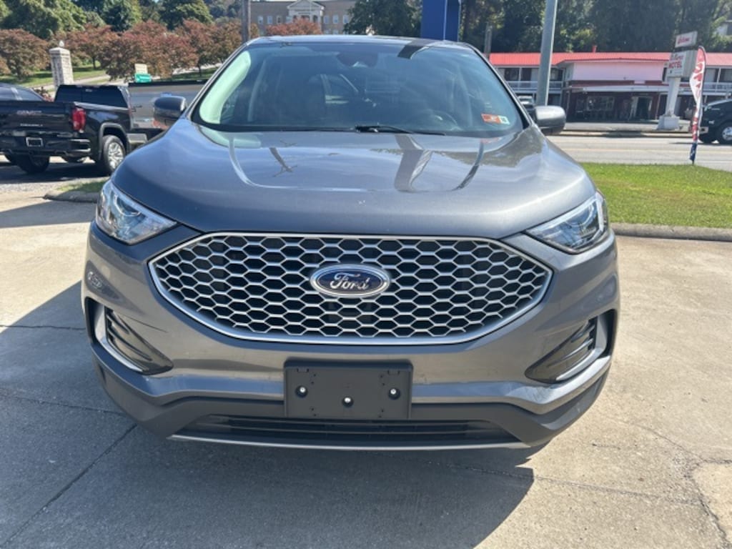 Used 2023 Ford Edge  SUV