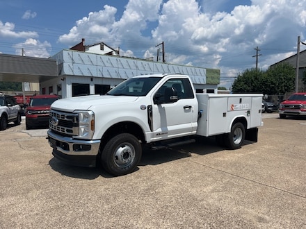 2024 Ford F-350 Chassis Truck Regular Cab
