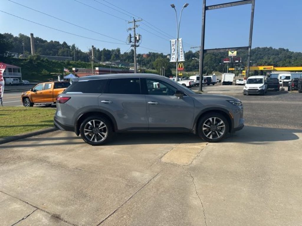 Used 2025 INFINITI QX60 LUXE SUV