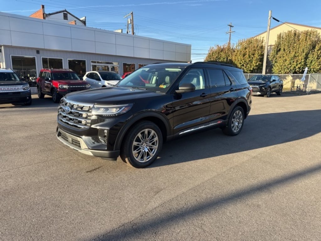 New 2025 Ford Explorer Active SUV