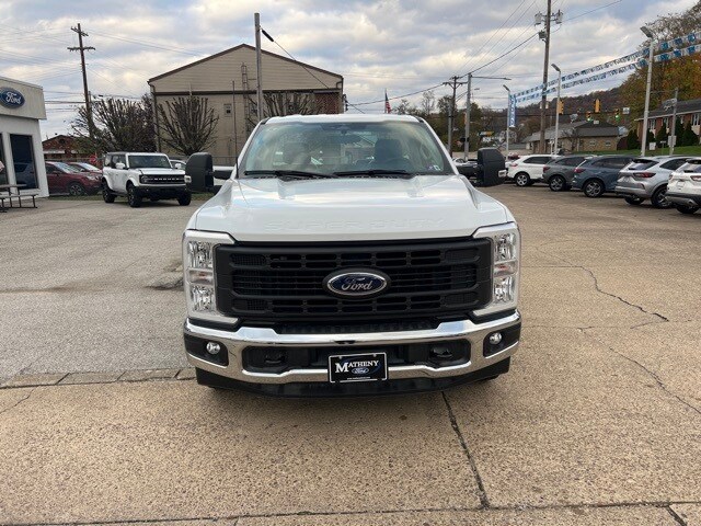 2023 Ford F-250 XL photo 2