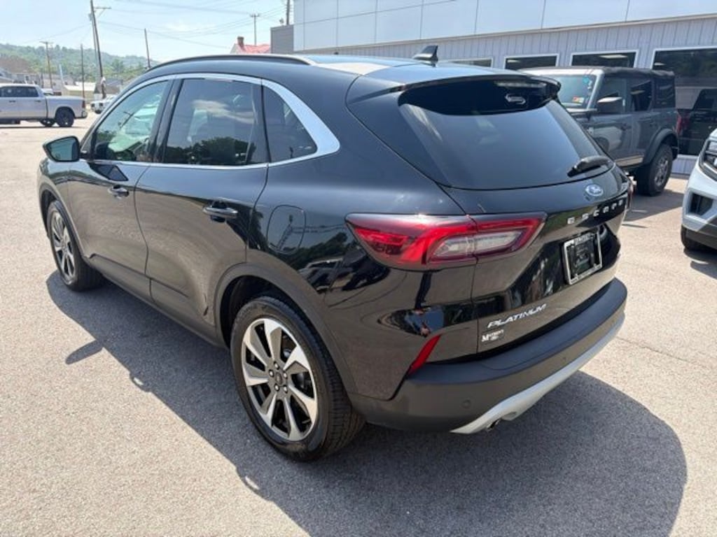 Used 2023 Ford Escape Platinum SUV