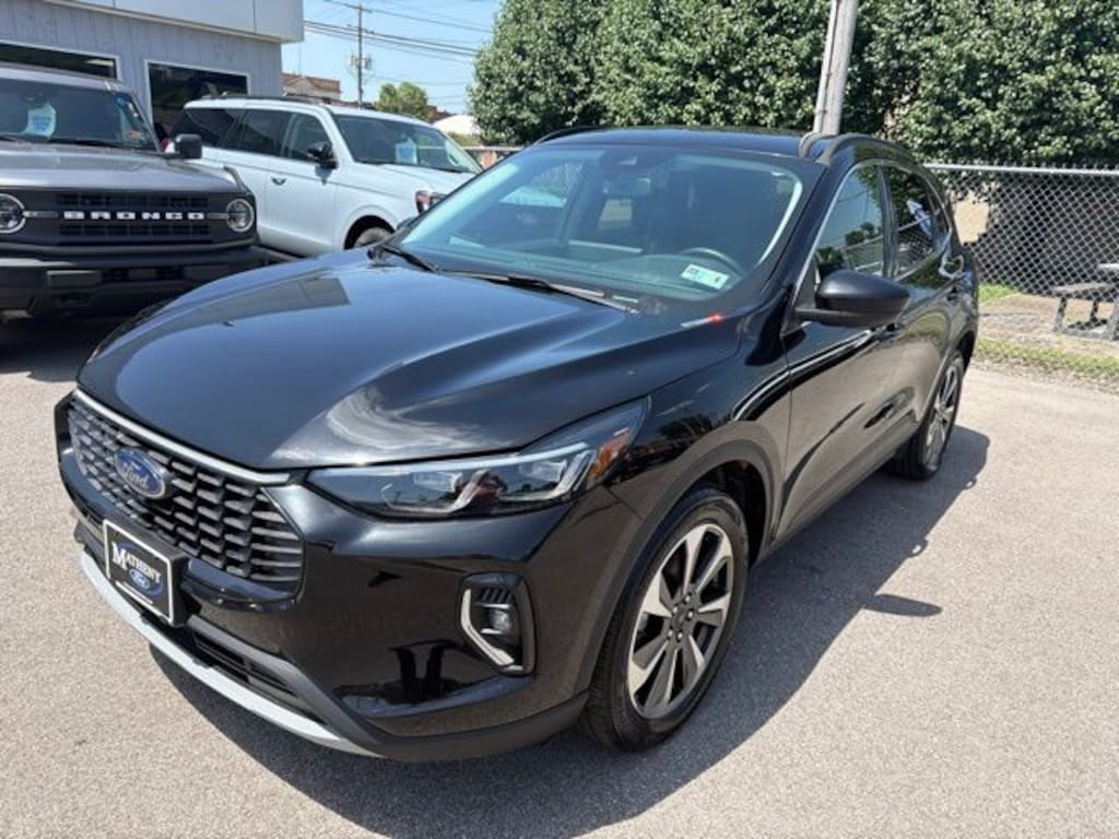 Used 2023 Ford Escape Platinum SUV