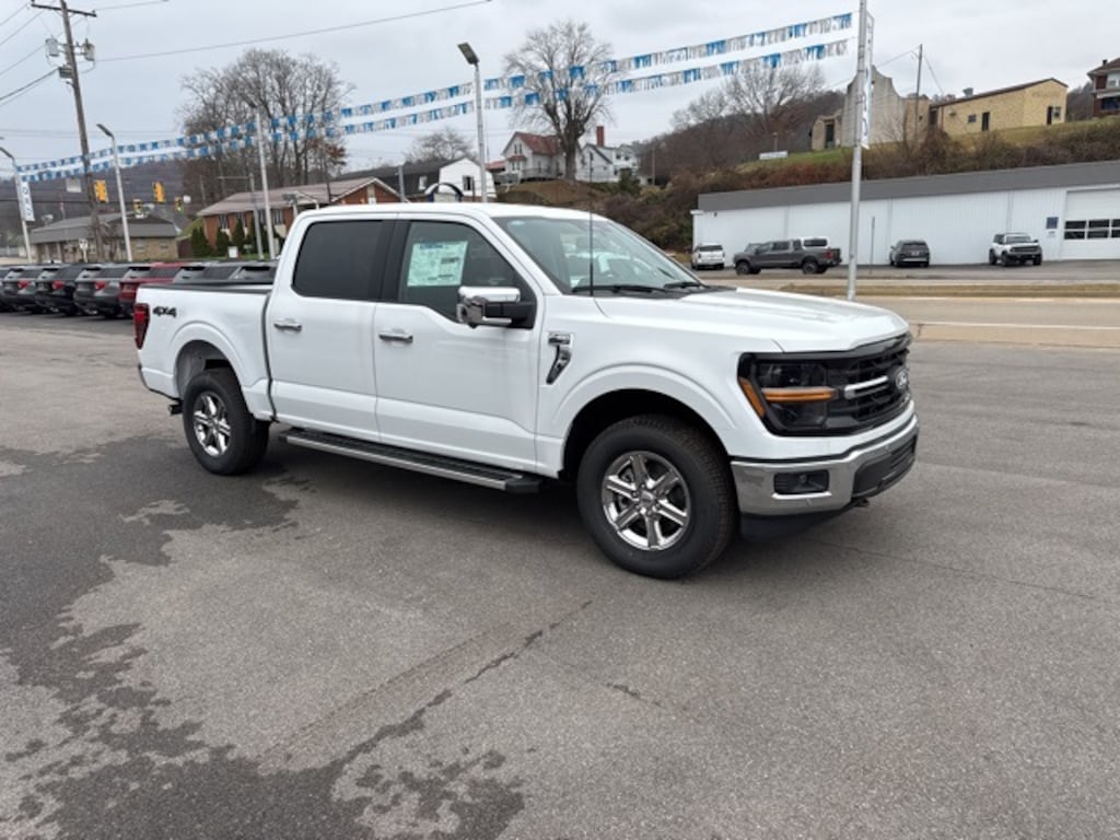 New 2025 Ford F-150 XLT Truck SuperCrew Cab