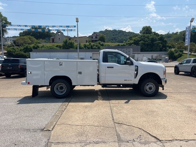 2024 Ford F-350 photo 4