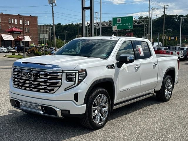 2024 GMC Sierra 4WD Crew Cab Short Box Denali's photo