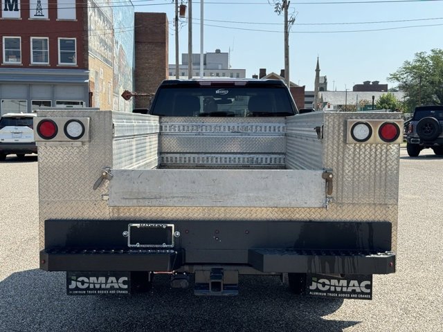 2023 Gmc Sierra 3500 HD SLE photo 4
