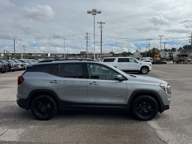 2024 GMC Terrain AT4 - Photo 7