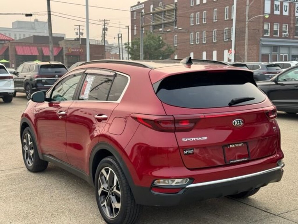 Used 2022 Kia Sportage EX SUV