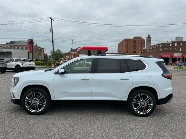 2026 GMC Acadia Denali - Photo 2