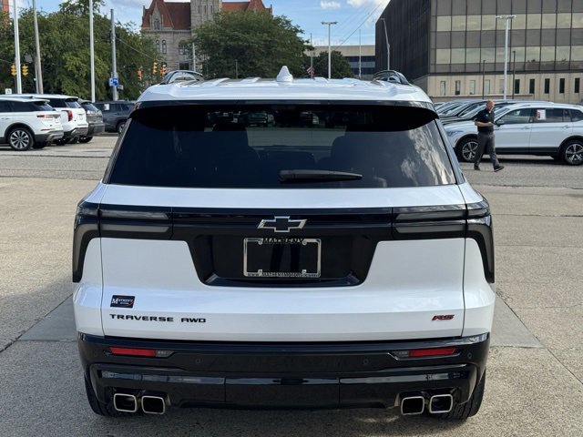 2024 Chevrolet Traverse RS photo 3