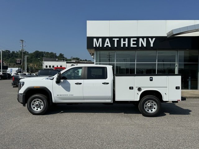 2025 Gmc Sierra 3500 HD Pro photo 2