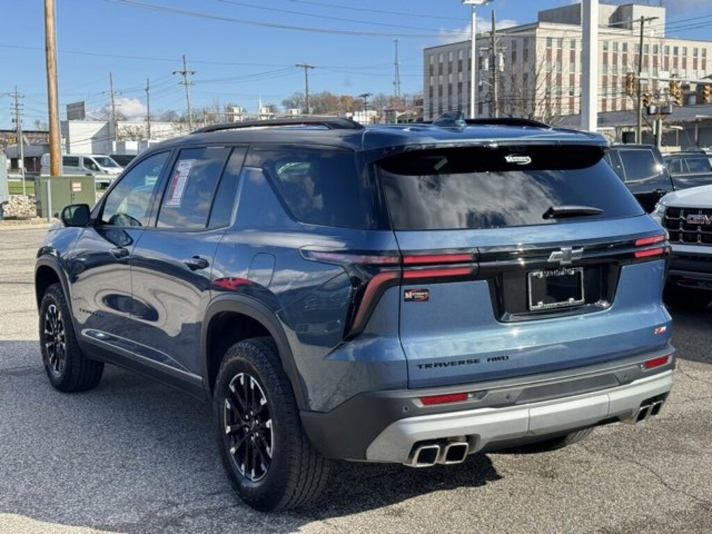 Certified 2024 Chevrolet Traverse Z71 SUV