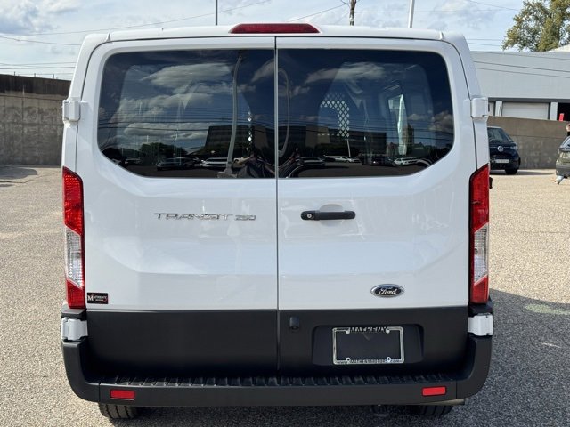 2024 Ford Transit Cargo Van photo 4