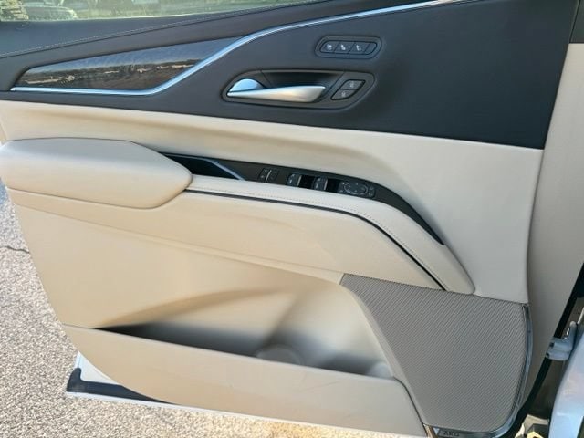 2024 Cadillac Escalade Premium Luxury - Photo 20