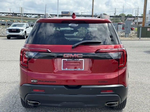 2023 Gmc Acadia SLE photo 4