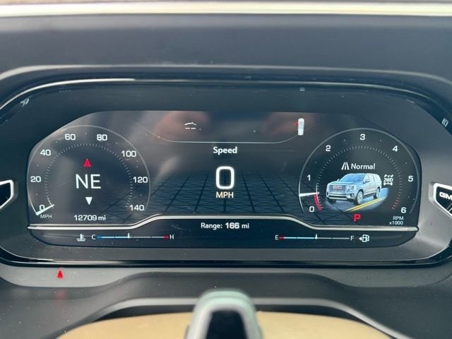 2024 GMC Yukon XL Denali - Photo 18