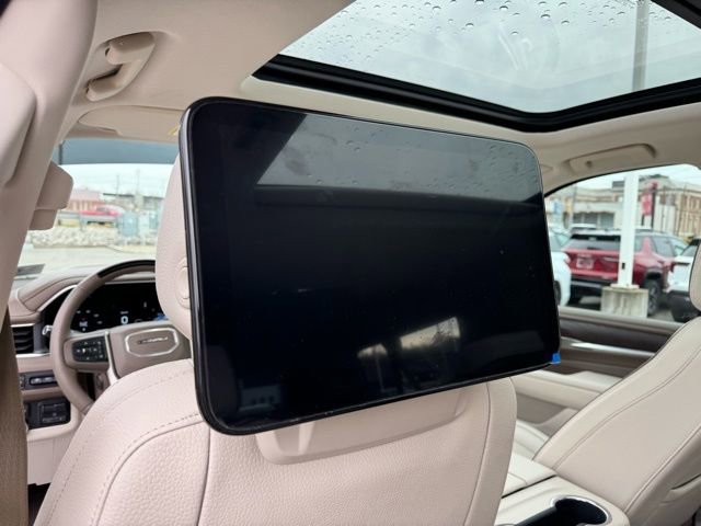 2024 GMC Yukon XL Denali - Photo 13