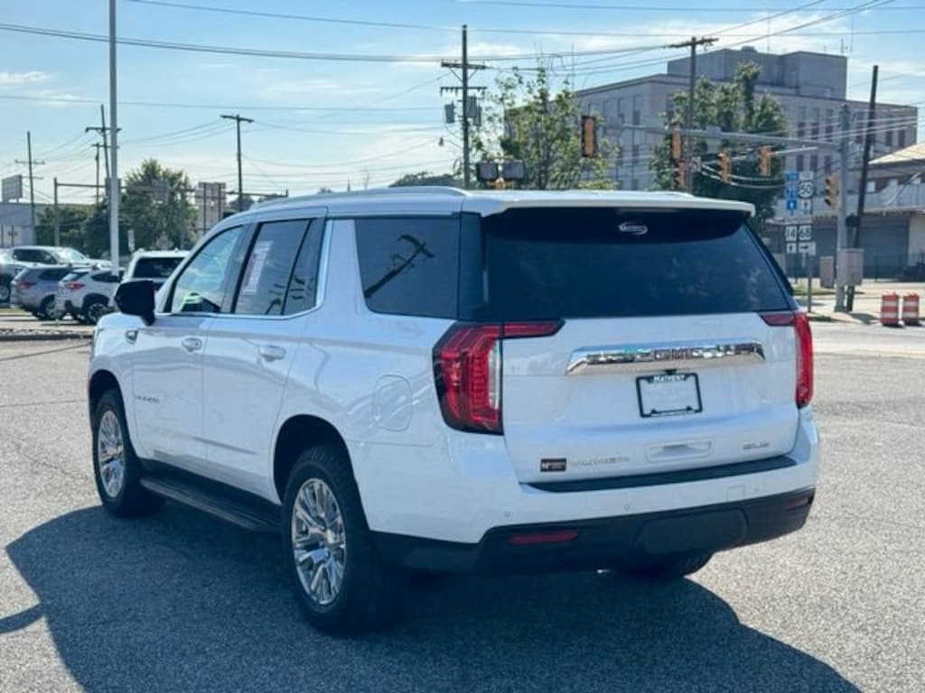 Used 2023 GMC Yukon SLE SUV