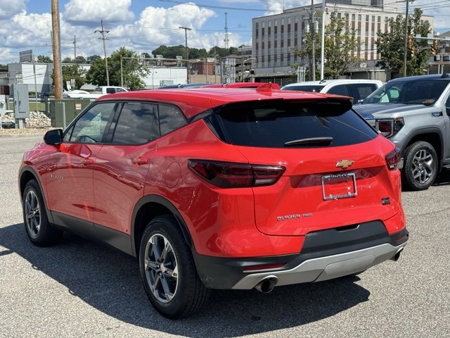 2025 Chevrolet Blazer 2LT photo 3