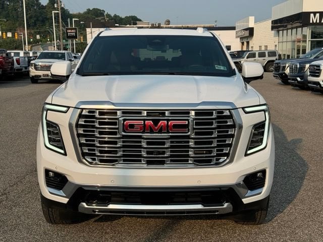 2026 GMC Yukon XL Denali - Photo 8