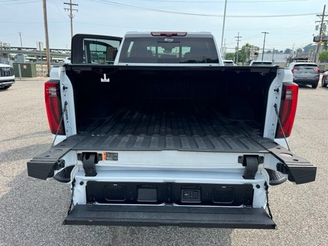 2026 GMC Sierra 2500HD Denali Ultimate - Photo 10