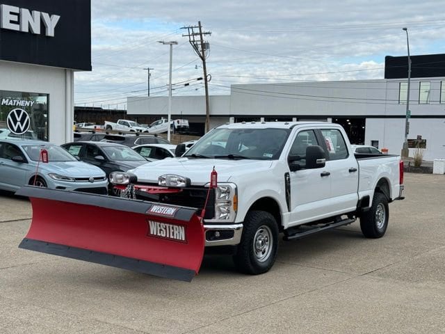 2023 Ford F-350 XL 4x4 Crew Cab 8' Box SRW's photo