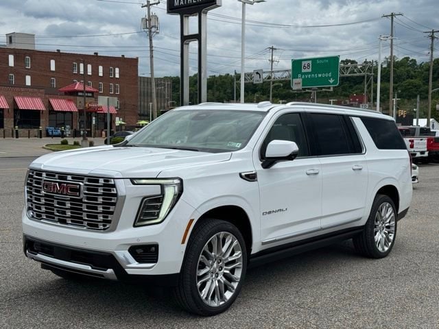 2026 GMC Yukon Denali AWD's photo