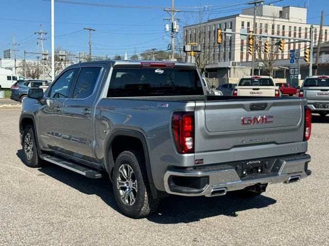 2026 GMC Sierra 1500 SLE - Photo 4