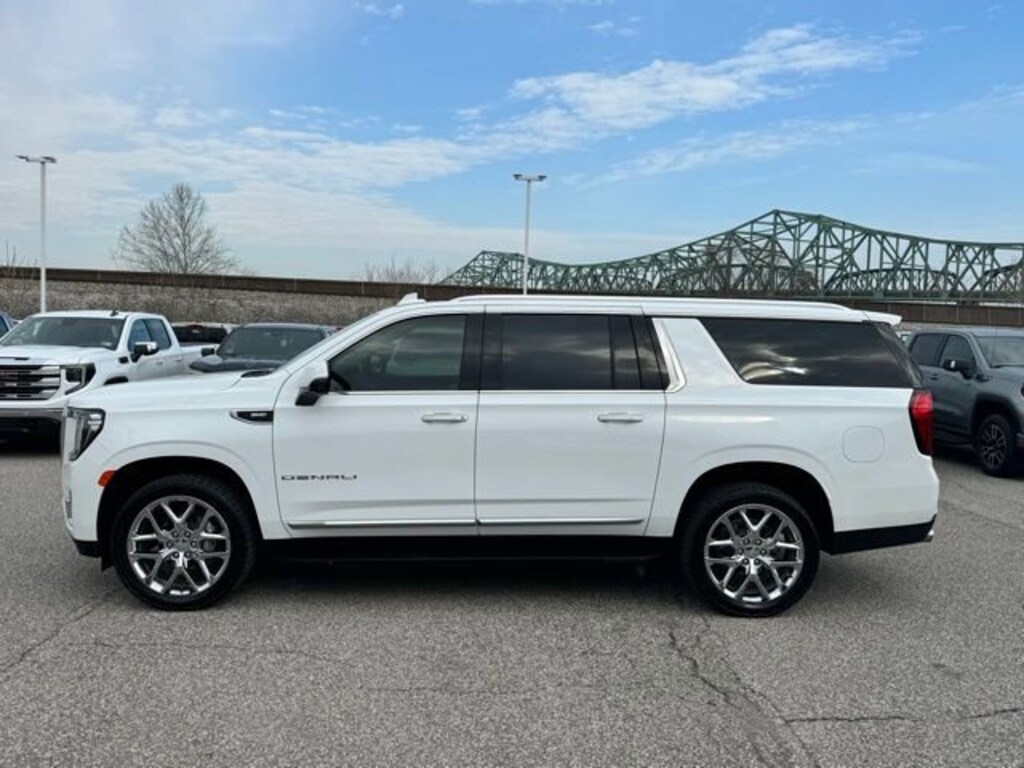 Used 2024 GMC Yukon XL Denali SUV