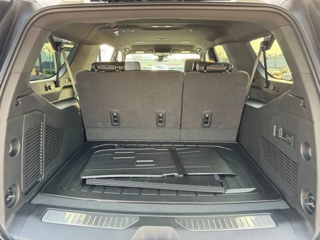 2026 GMC Yukon XL Denali - Photo 9