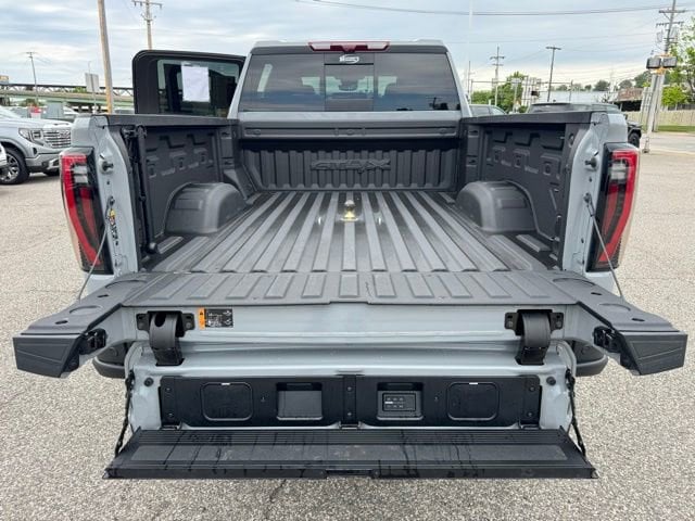 2024 GMC Sierra 2500HD AT4X - Photo 9