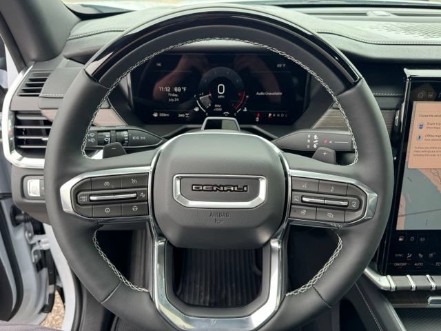2026 GMC Acadia Denali - Photo 17