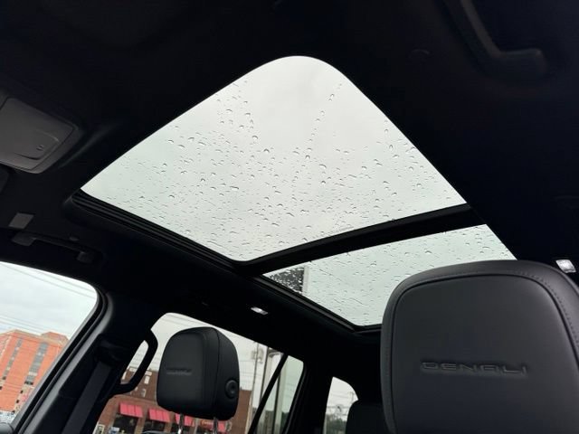 2026 GMC Acadia Denali - Photo 14