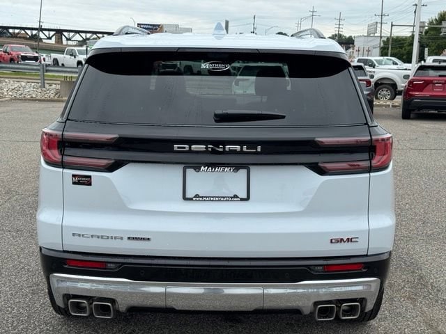2026 GMC Acadia Denali - Photo 4