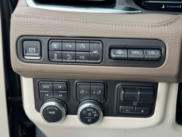 2024 GMC Yukon XL Denali - Photo 22
