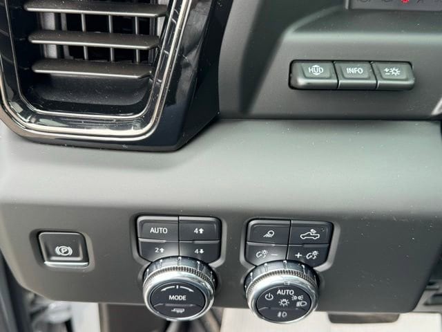 2024 GMC Sierra 2500HD AT4X - Photo 21