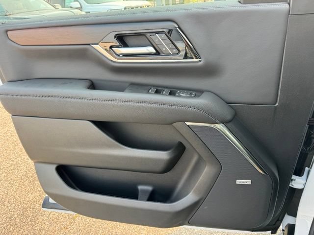 2026 GMC Yukon XL Denali - Photo 19