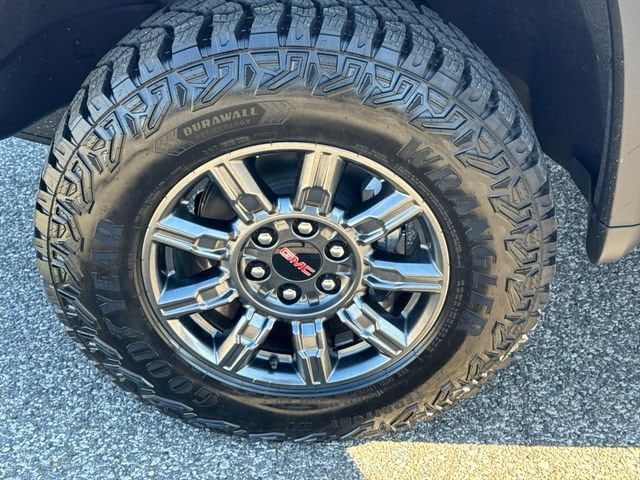 2026 GMC Sierra 1500 AT4X - Photo 22