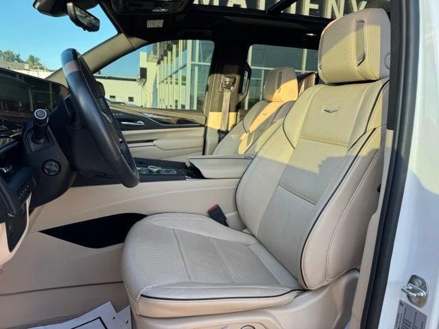 2024 Cadillac Escalade Premium Luxury - Photo 11