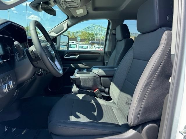 2026 GMC Sierra 2500HD SLE - Photo 11
