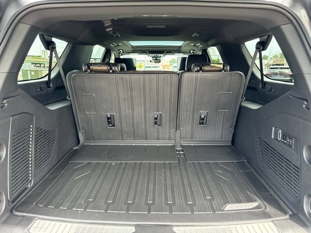 2026 GMC Yukon XL Denali Ultimate - Photo 10