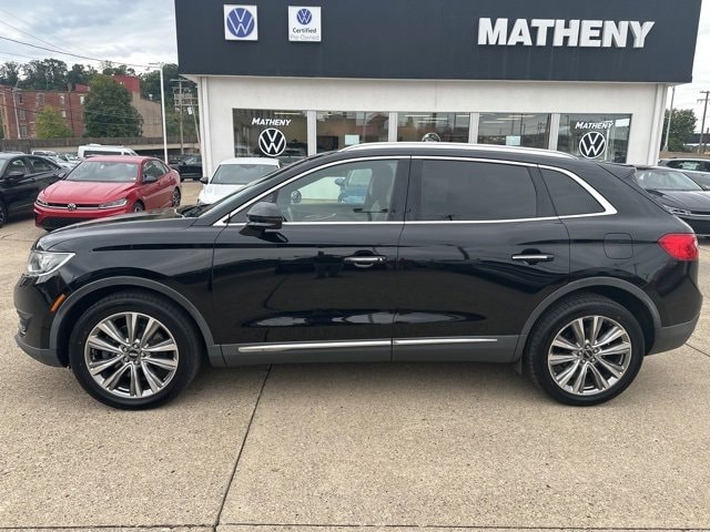 Used 2017 Lincoln MKX Reserve with VIN 2LMPJ8LP8HBL21703 for sale in Parkersburg, WV