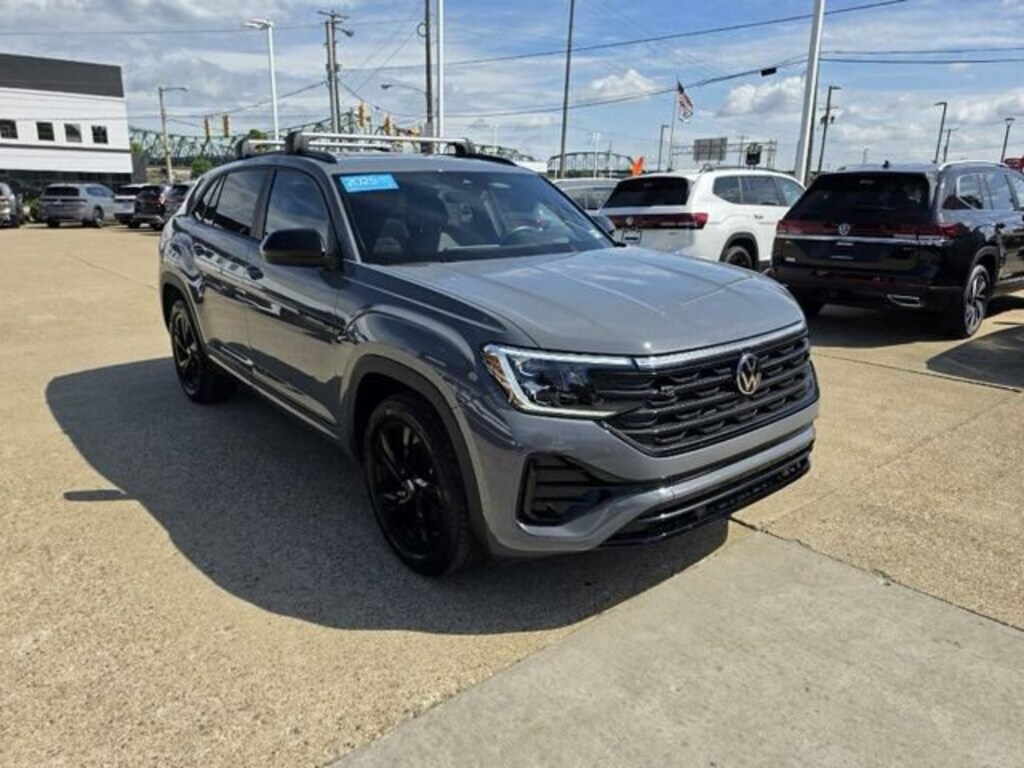 Used 2025 Volkswagen Atlas Cross Sport 2.0T SEL R-Line Black