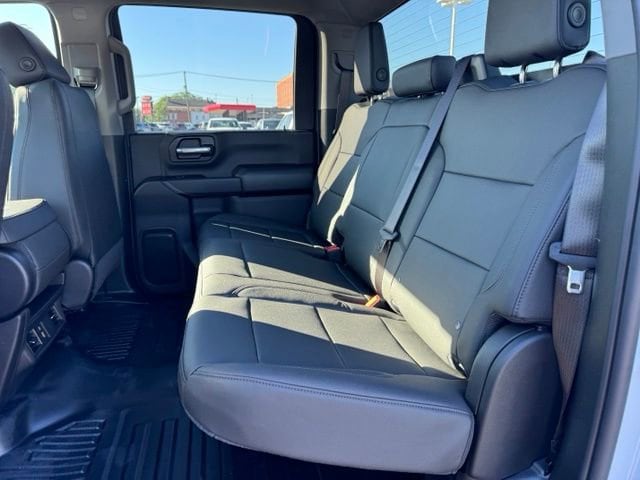 2026 GMC Sierra 2500HD Pro - Photo 10