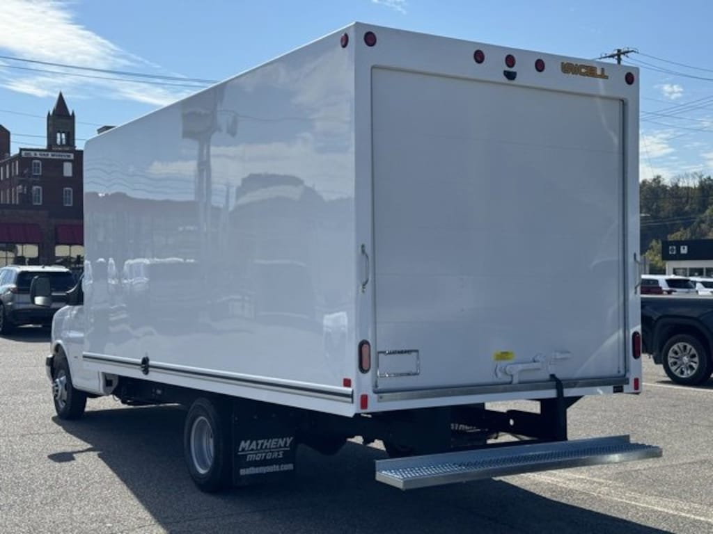 New 2025 GMC Savana Cutaway 3500 1WT Cutaway Van